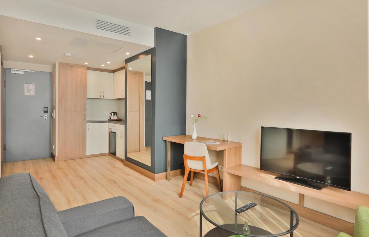 Ocak Apartment & Hotel - Housity