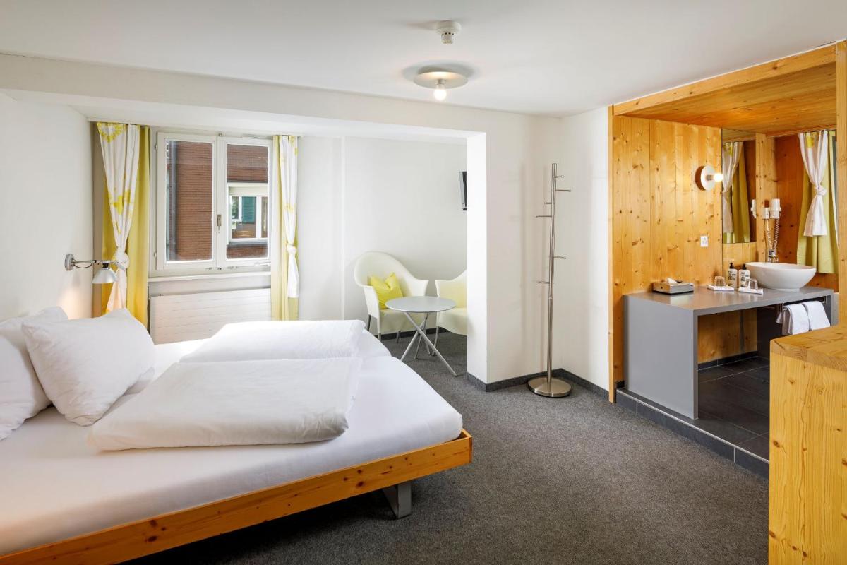 Hirschen Guesthouse - Village Hotel - Housity