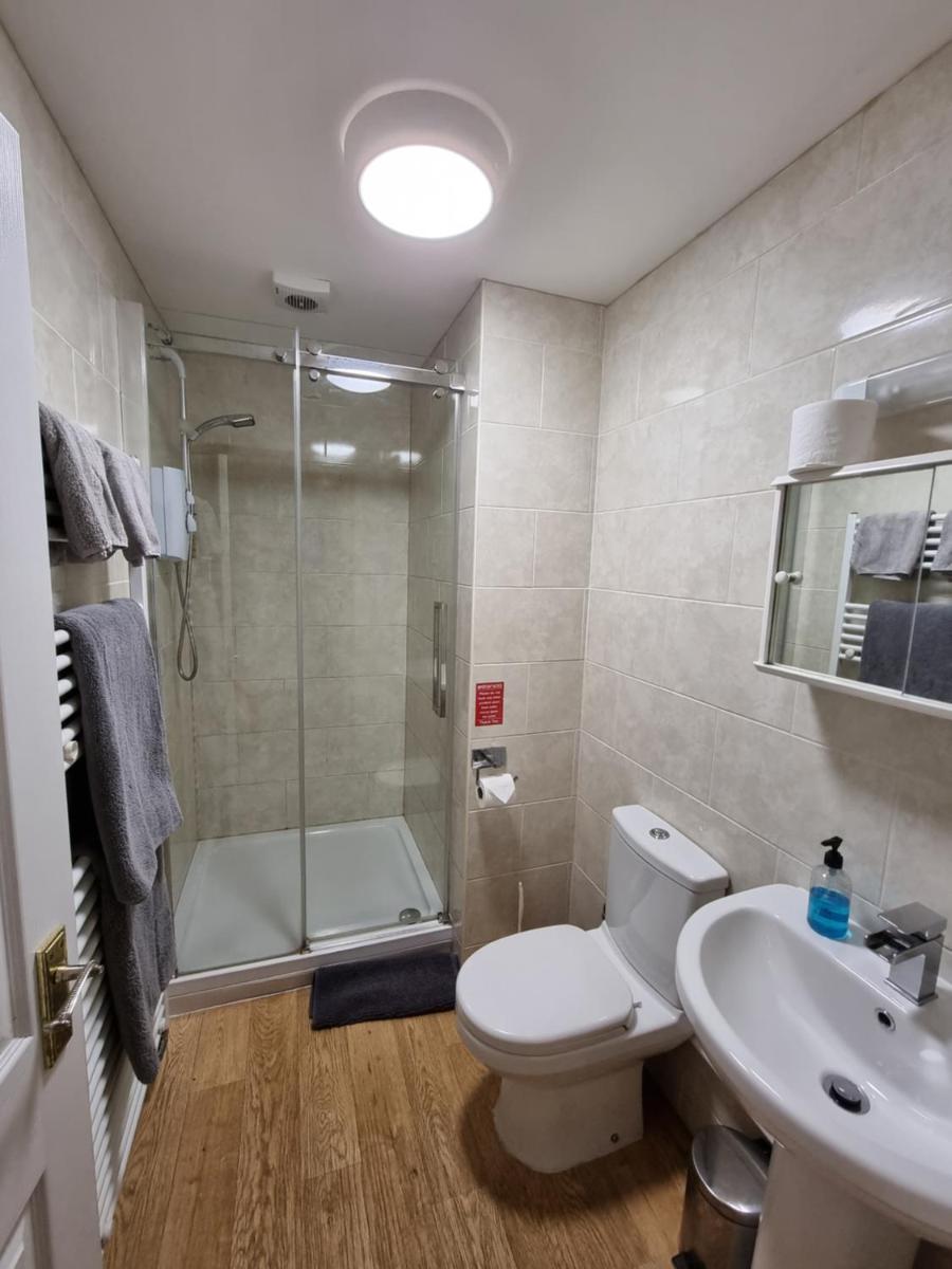 Burnt House Farm - Housity