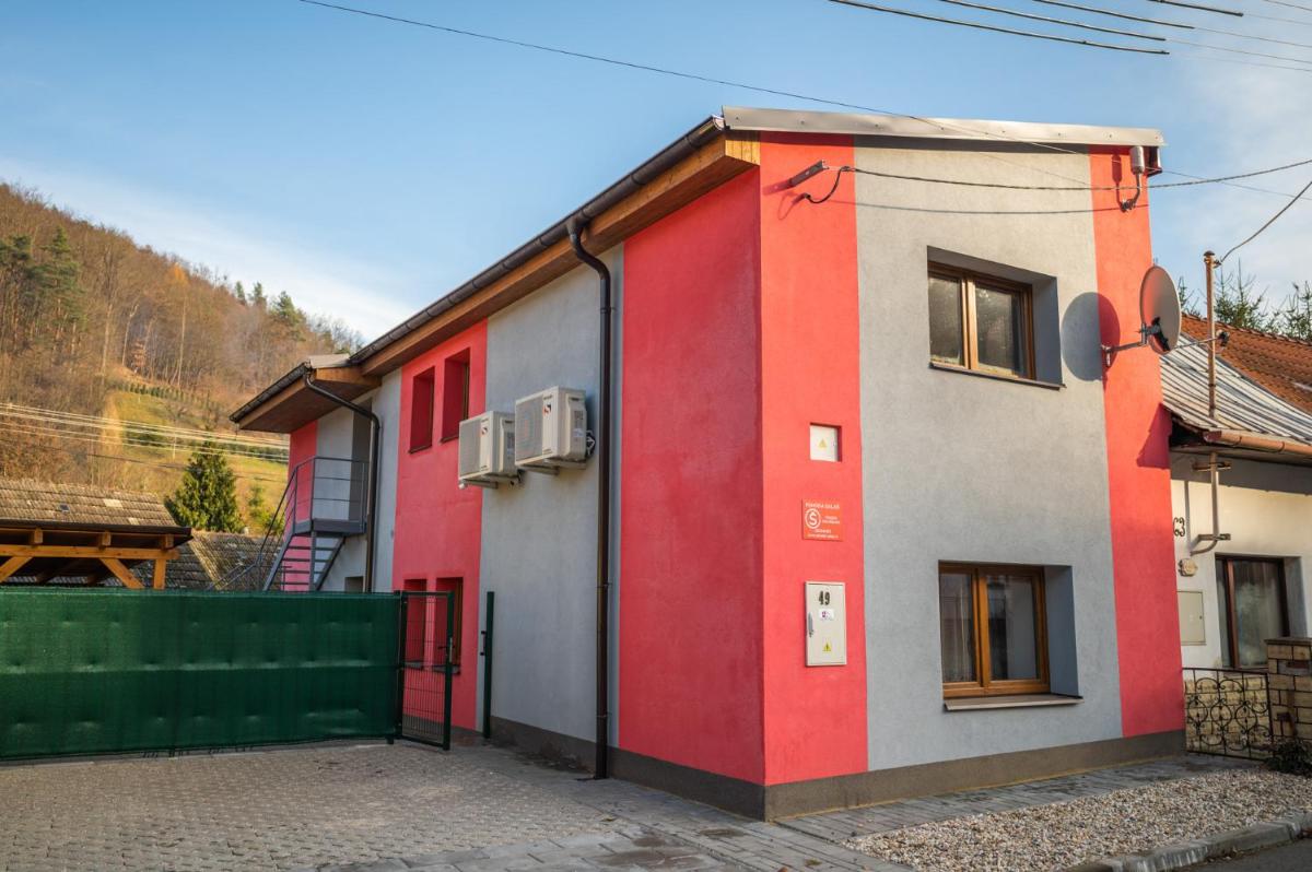 Pohoda Salaš u Velehradu-2 apartmany - Housity