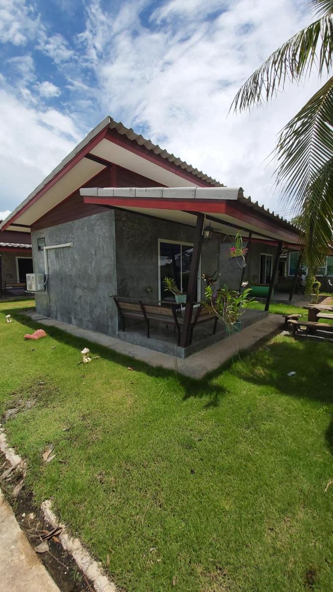 บ้านสมบูรณ์รีสอร์ท - Housity