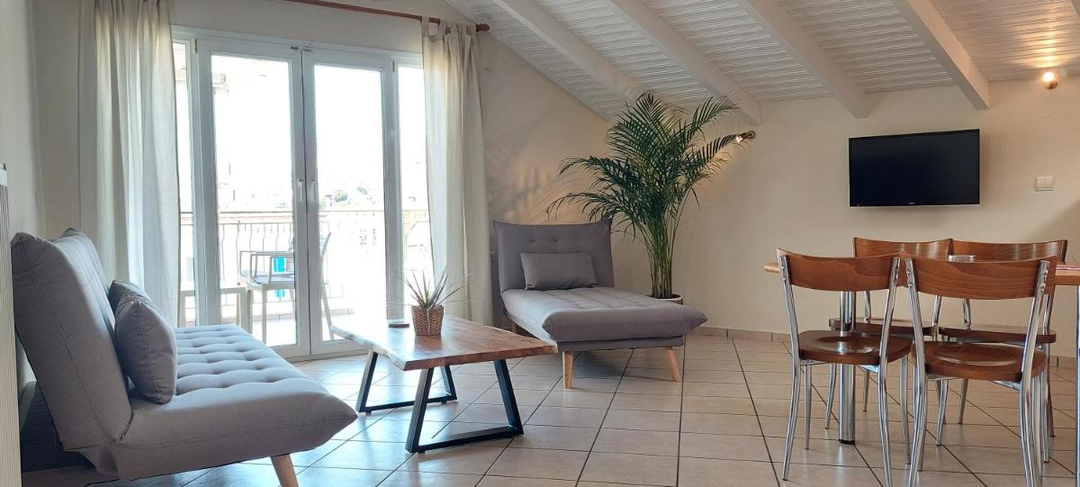 Pension Alexandra - Housity