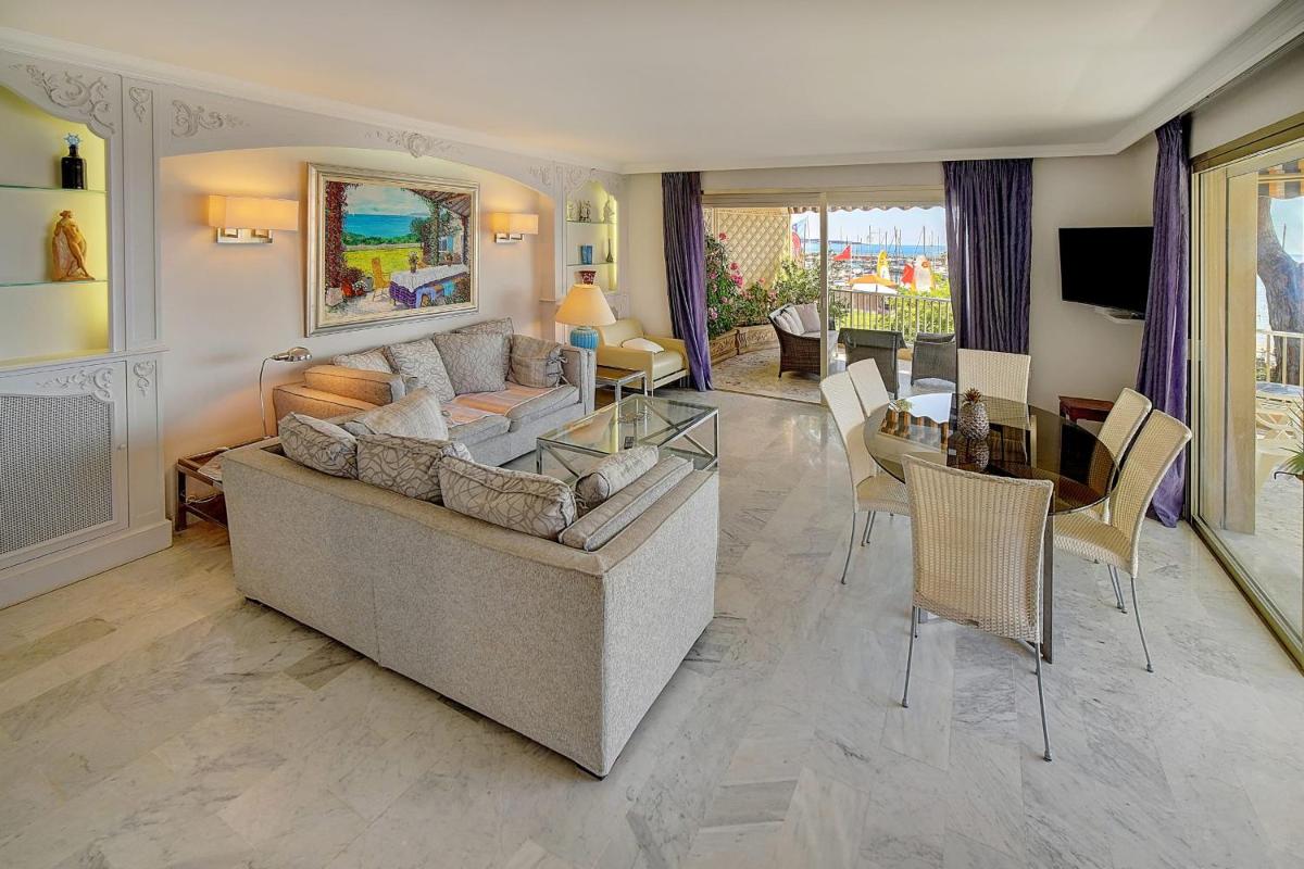 IMMOGROOM- Huge Terrace - Panoramic Sea View - 1min from Beach - Housity