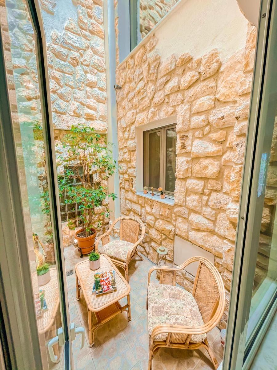 Dream Villa - Housity