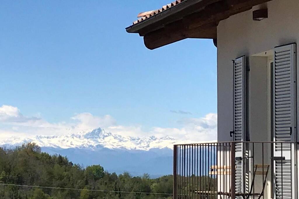 Restructured house with view in the hart of Langhe - Housity