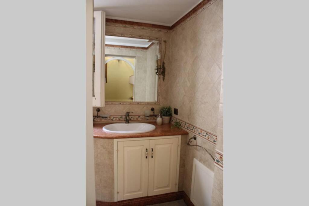 CASA VACANZA LE GIRAVOLTE - Housity
