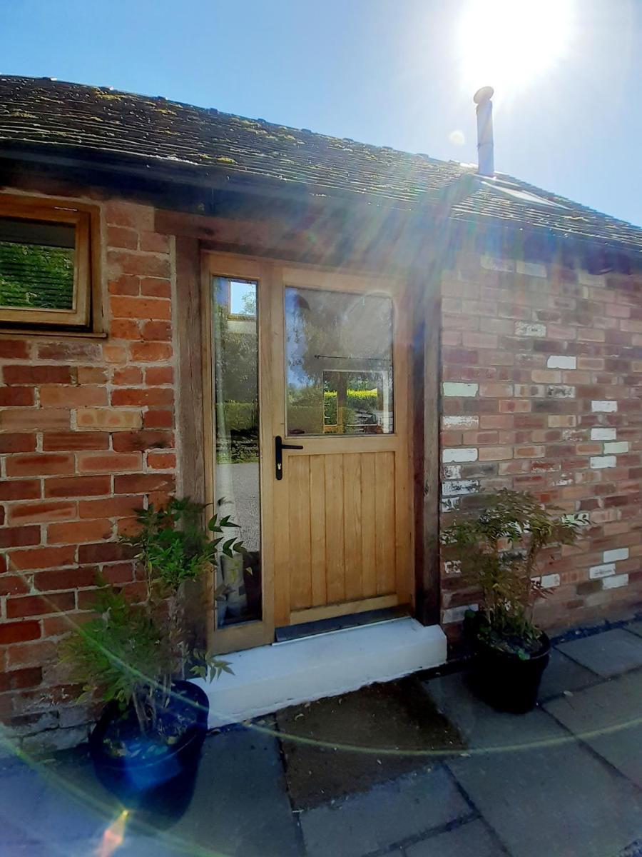 Little Smithy - Housity