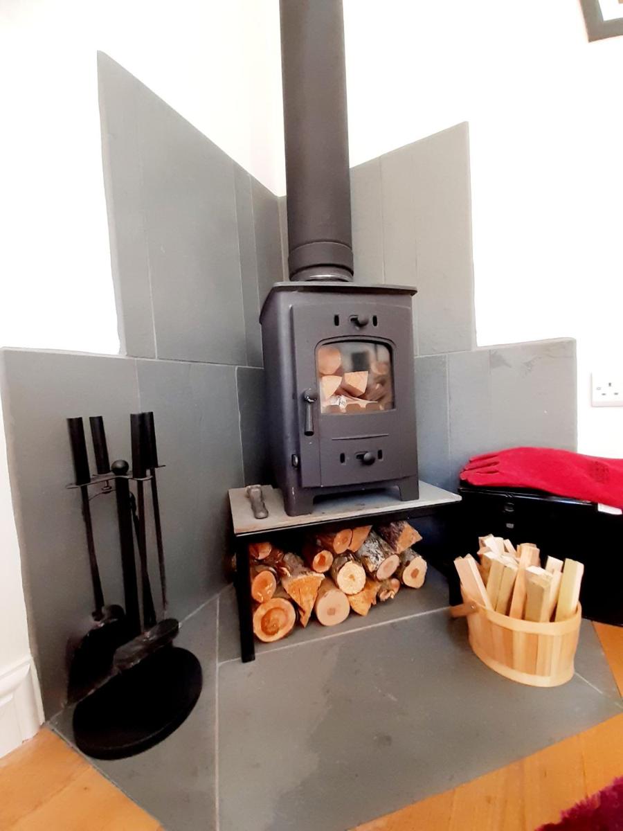 Little Smithy - Housity