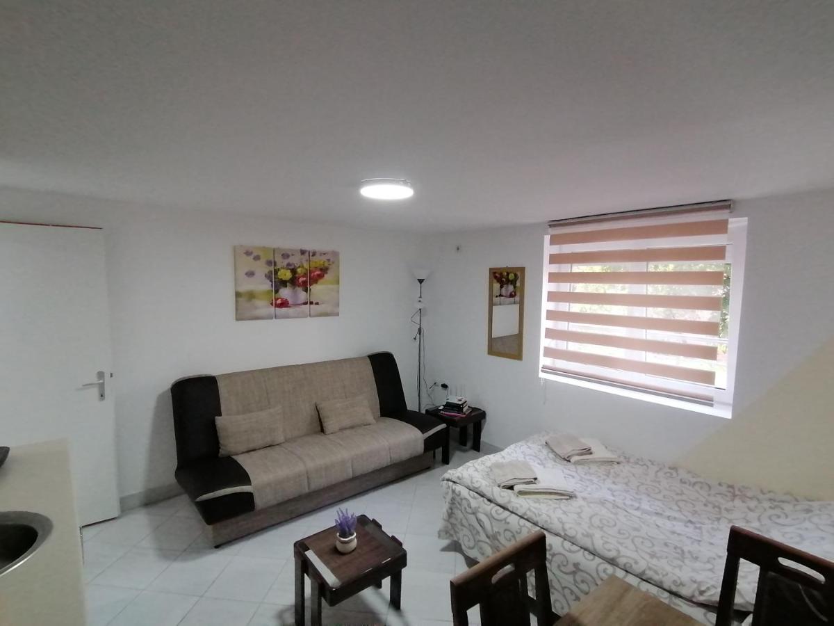 Apartman Radojković - Housity