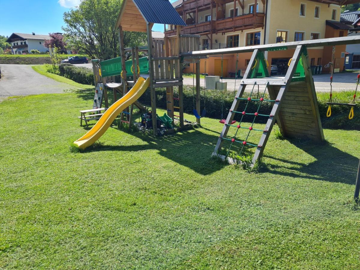 Pension Bayrhammer - Housity