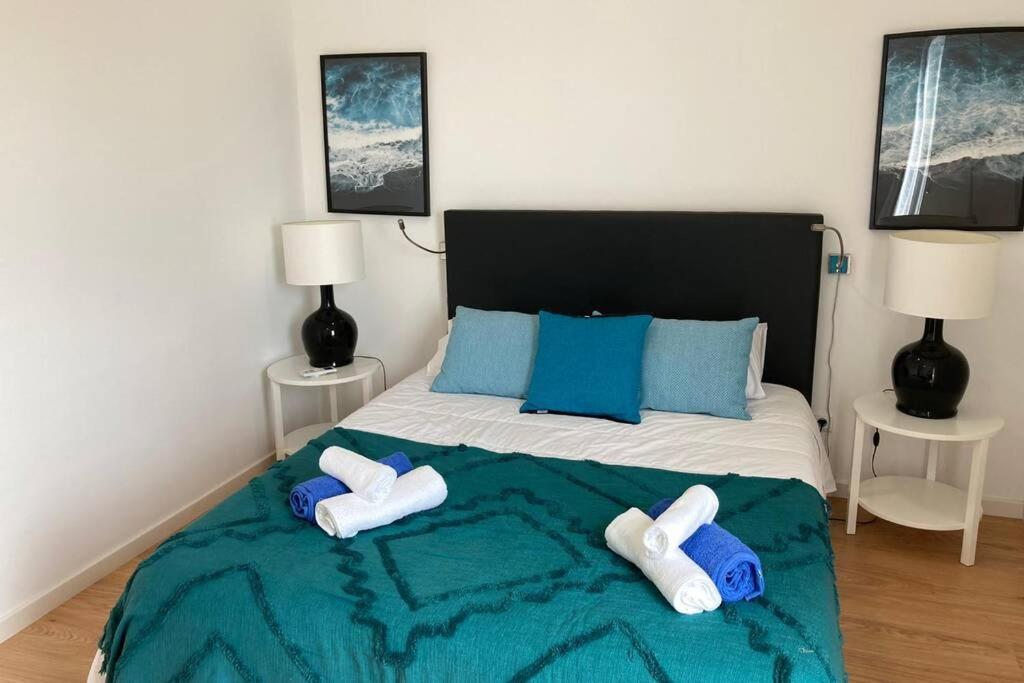 Azorean Flats V Heart of Ponta Delgada - Centro - Housity