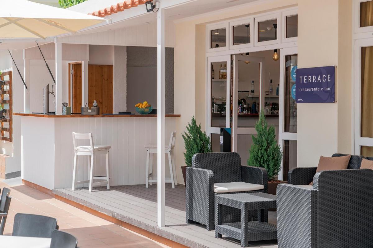 Uma área de estar em Dorisol Mimosa Studio Hotel