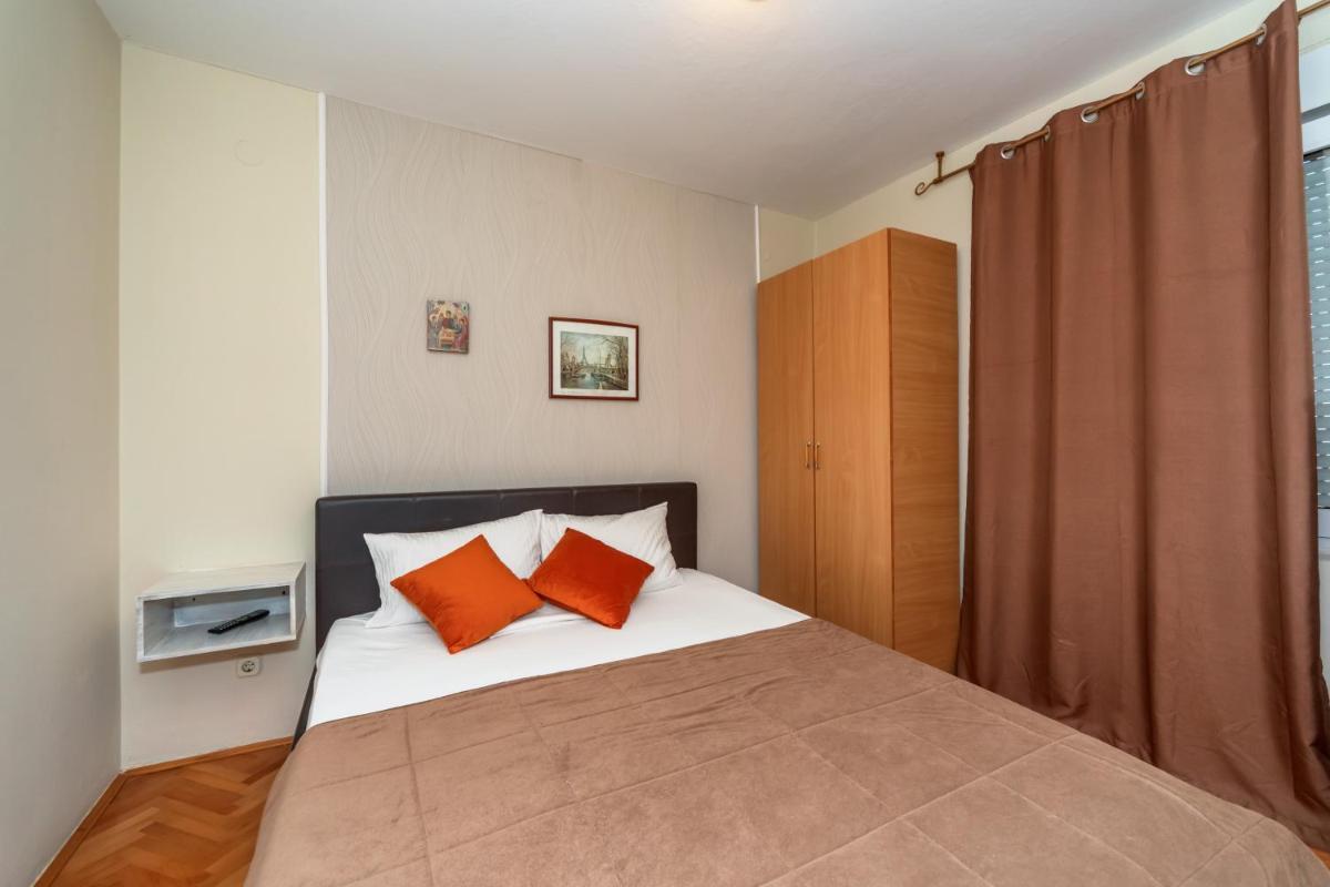 Apartments Pod Lozom with Seaview - Housity