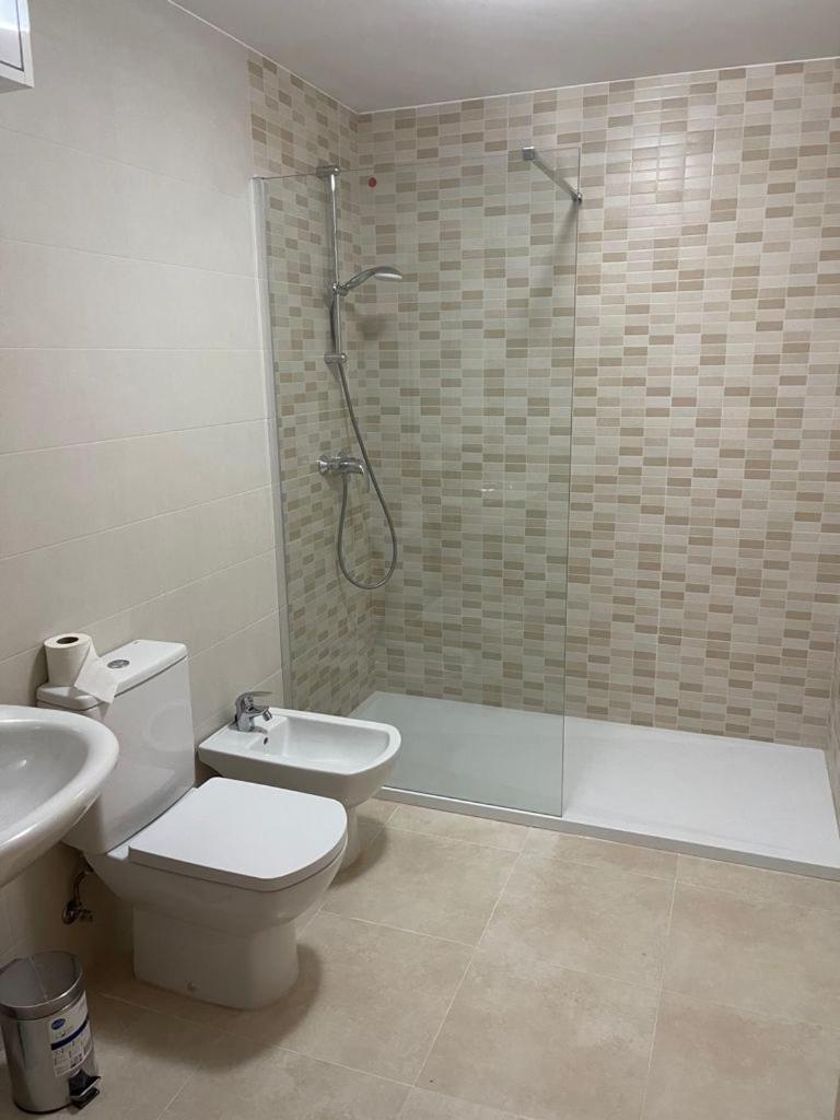 Apartamento entero en Sigüeiro a pie del camino inglés - Housity