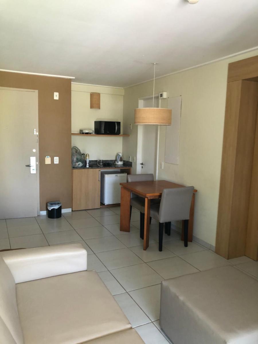 Flat no Beach Class Muro Alto - Housity