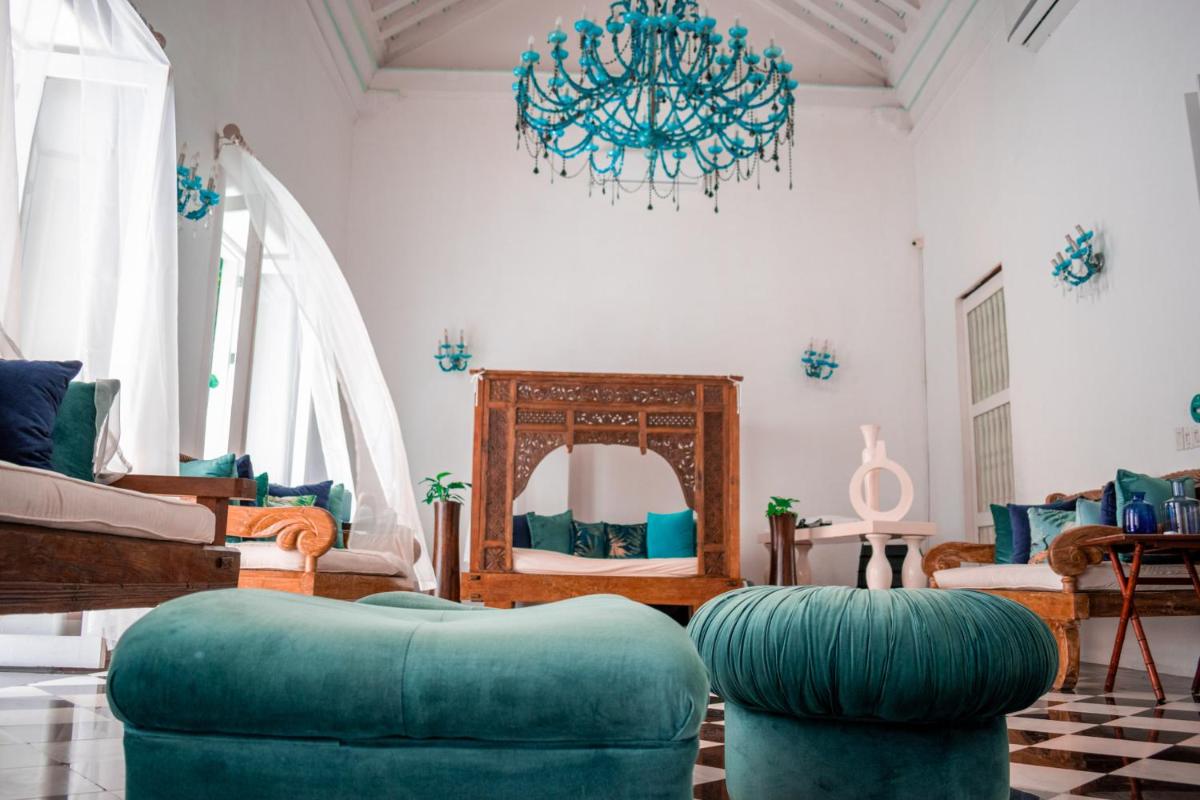 Hotel Aguamarina Boutique - Housity
