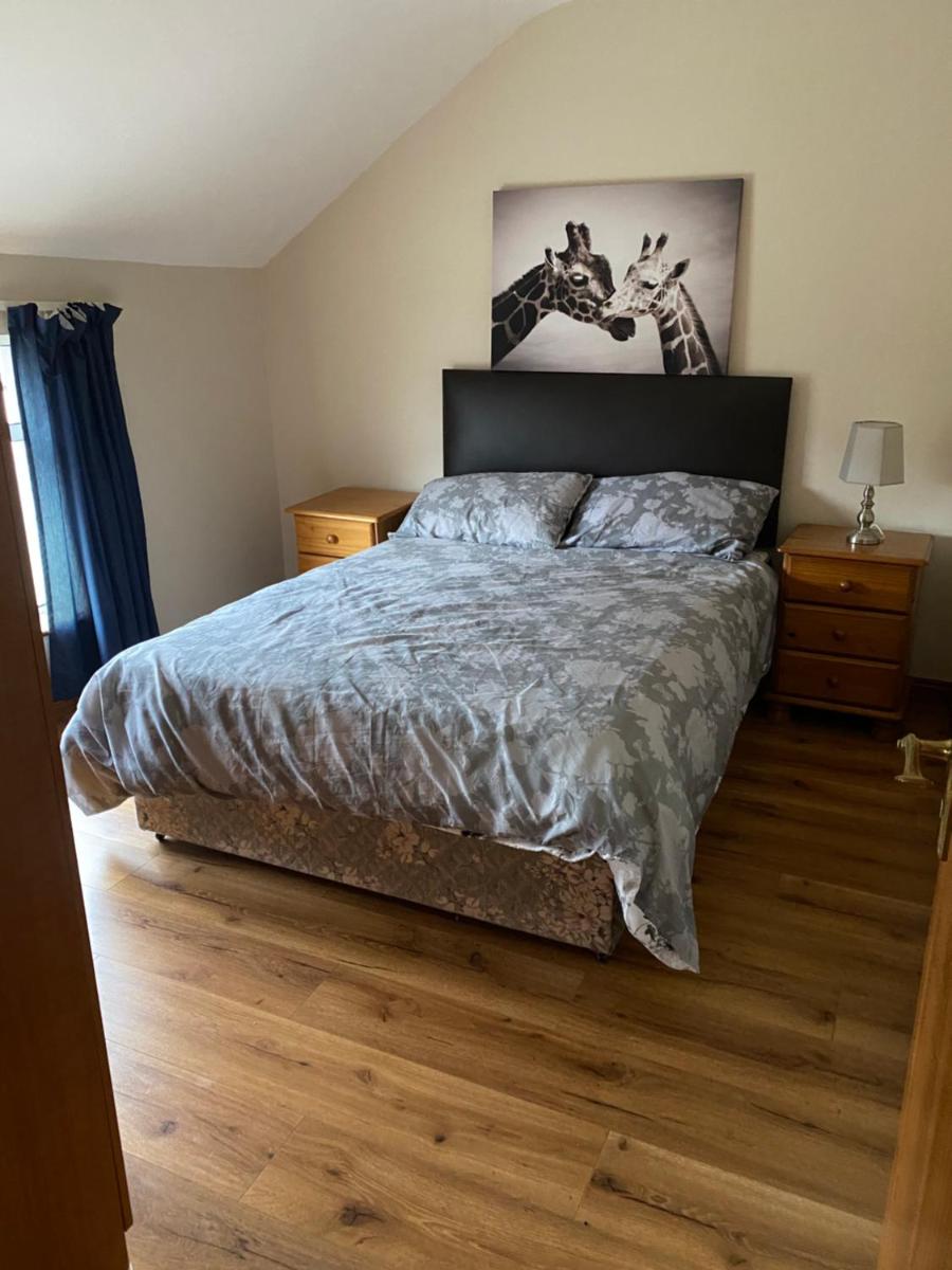 2 Bedroom Farm House - Inch Island - Housity