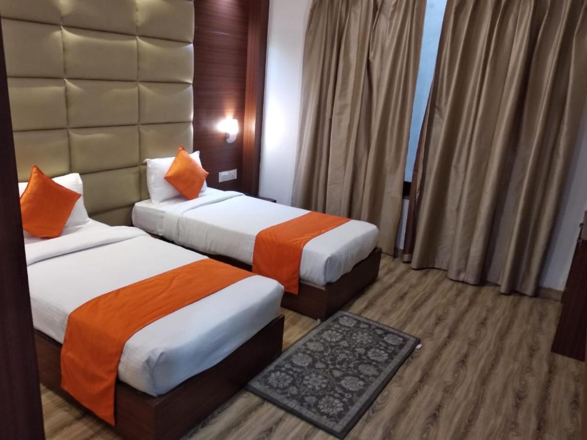 Hotel Marygold - Housity
