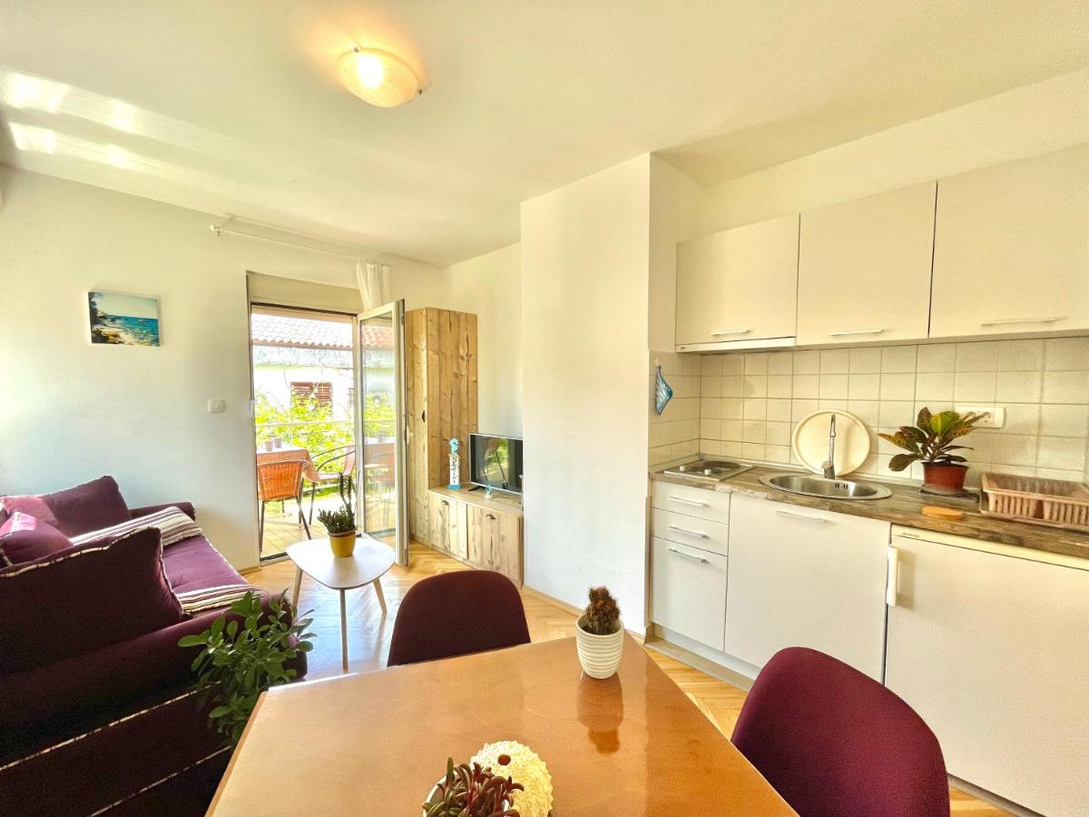Garden House Budva - Housity