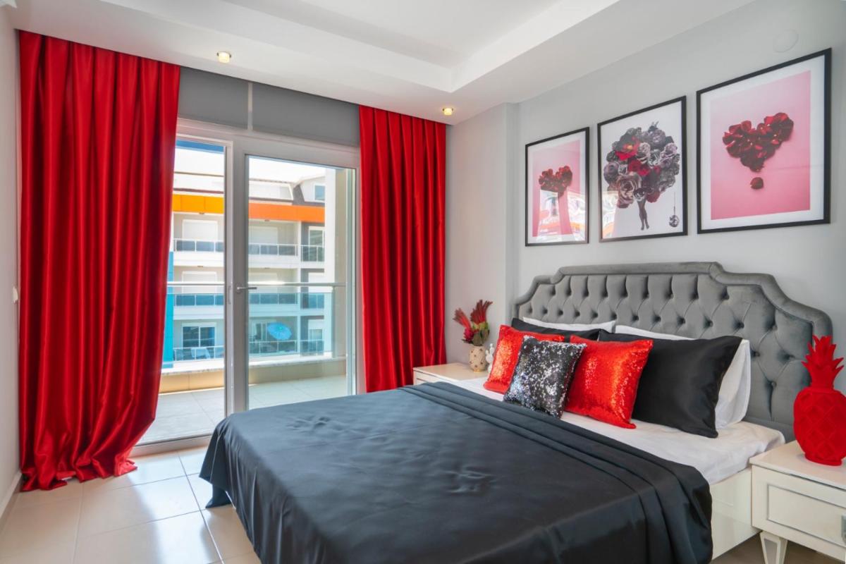 Lory Queen Residence, Sea View, Very Close To The Sea And Full Activities - Housity