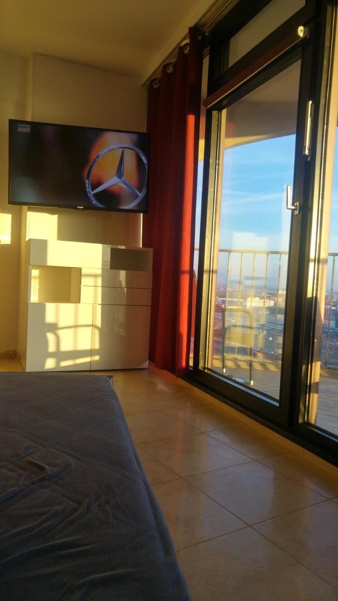 Hotelturm - Housity