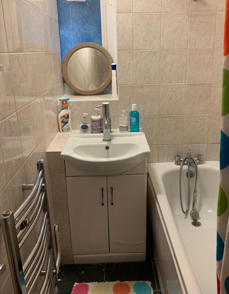 Double Room home away from home - Housity