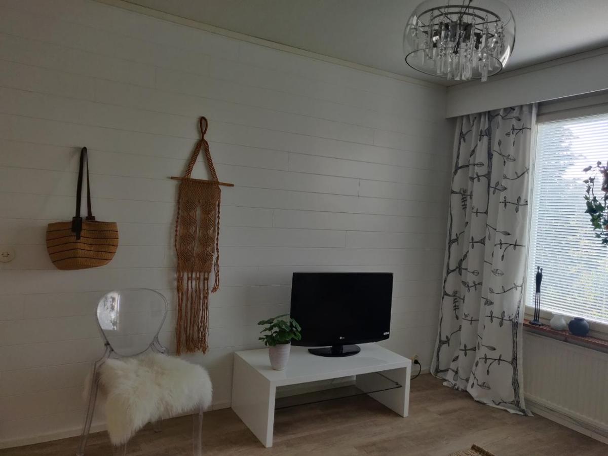Yyterin valkoinen huoneisto 14 - Housity