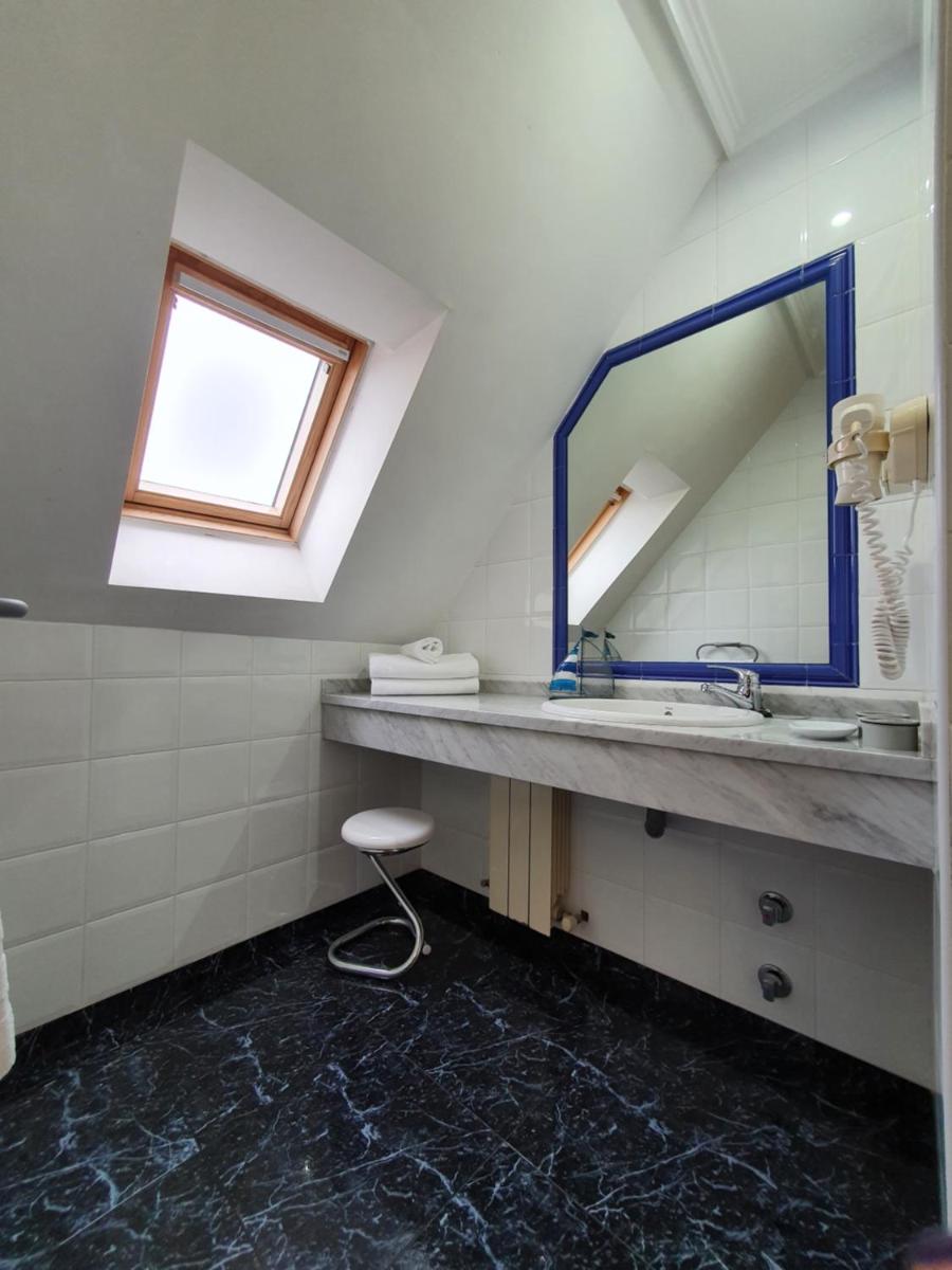 Hotel La Cuesta - Housity