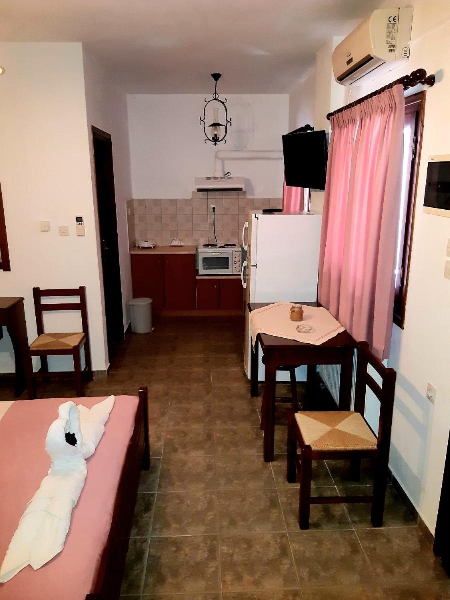 Tsonos Apartments - Housity