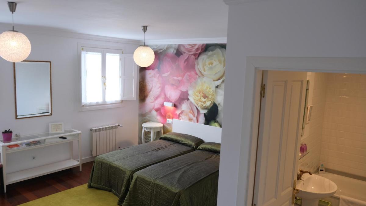 HOTEL LA CASA DE LAS CAMELIAS - Housity