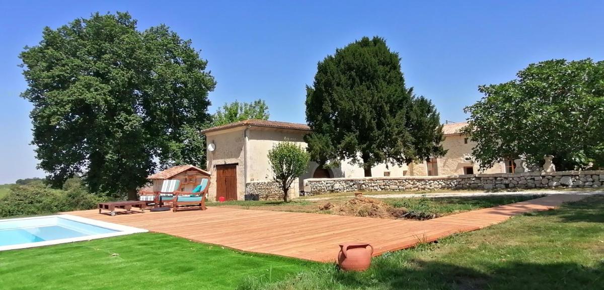 Domaine de Gaïa, Piscine, Pétanque, Ping-pong, proche Saint Emilion - Housity