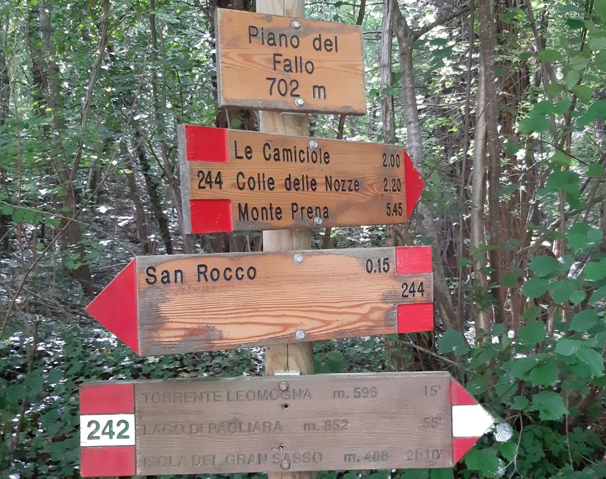 Casa ai piedi del monte Camicia - Housity