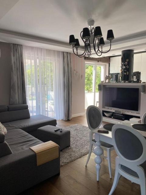 Apartament 1-go Maja - Housity