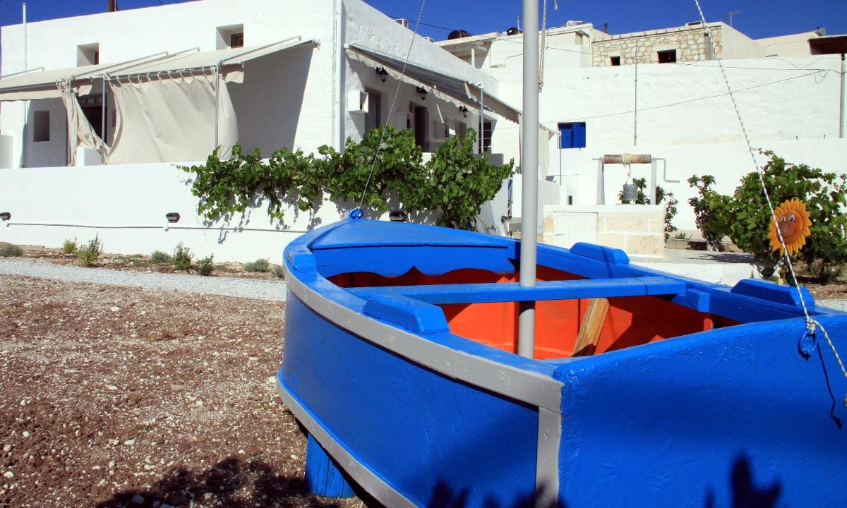 Kimolian Monopolis - Alyki House - Housity