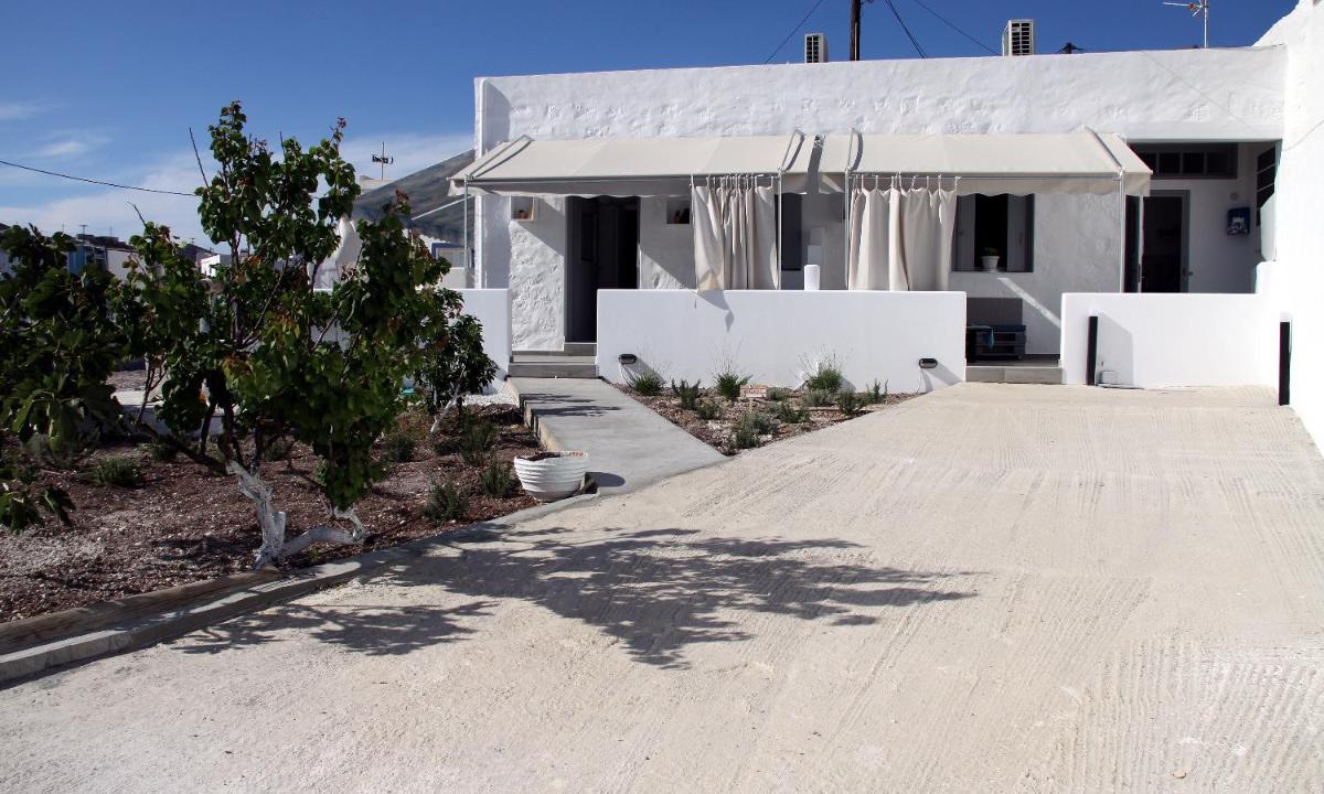 Kimolian Monopolis - Alyki House - Housity