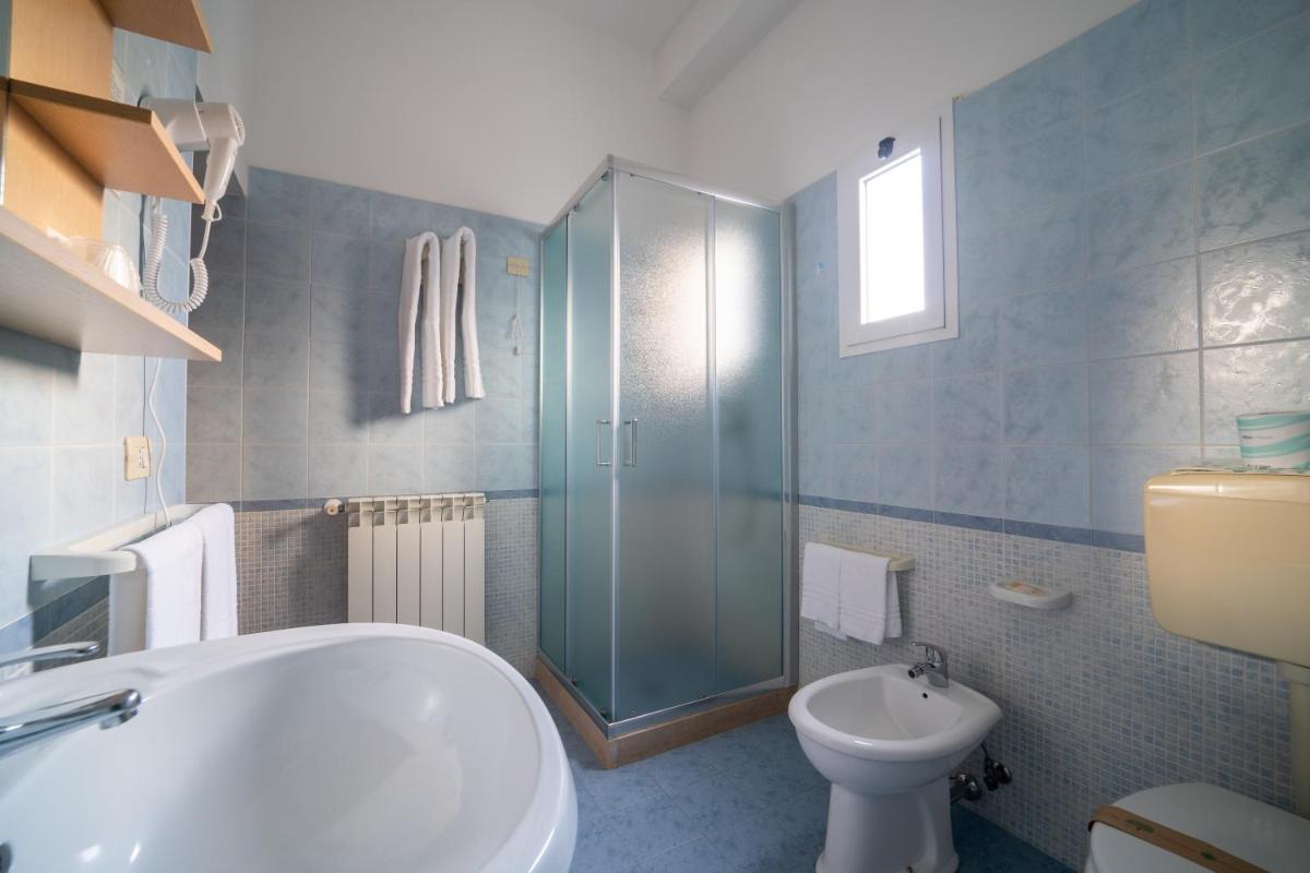 Hotel Costa D'Oro - Housity