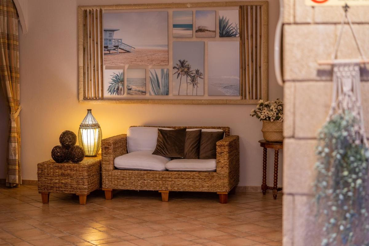 Hotel Costa D'Oro - Housity