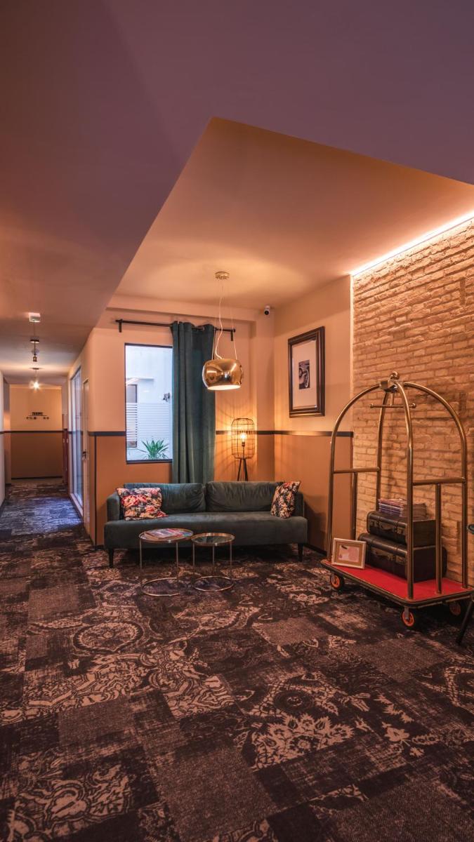 Hografic Hotel - Housity
