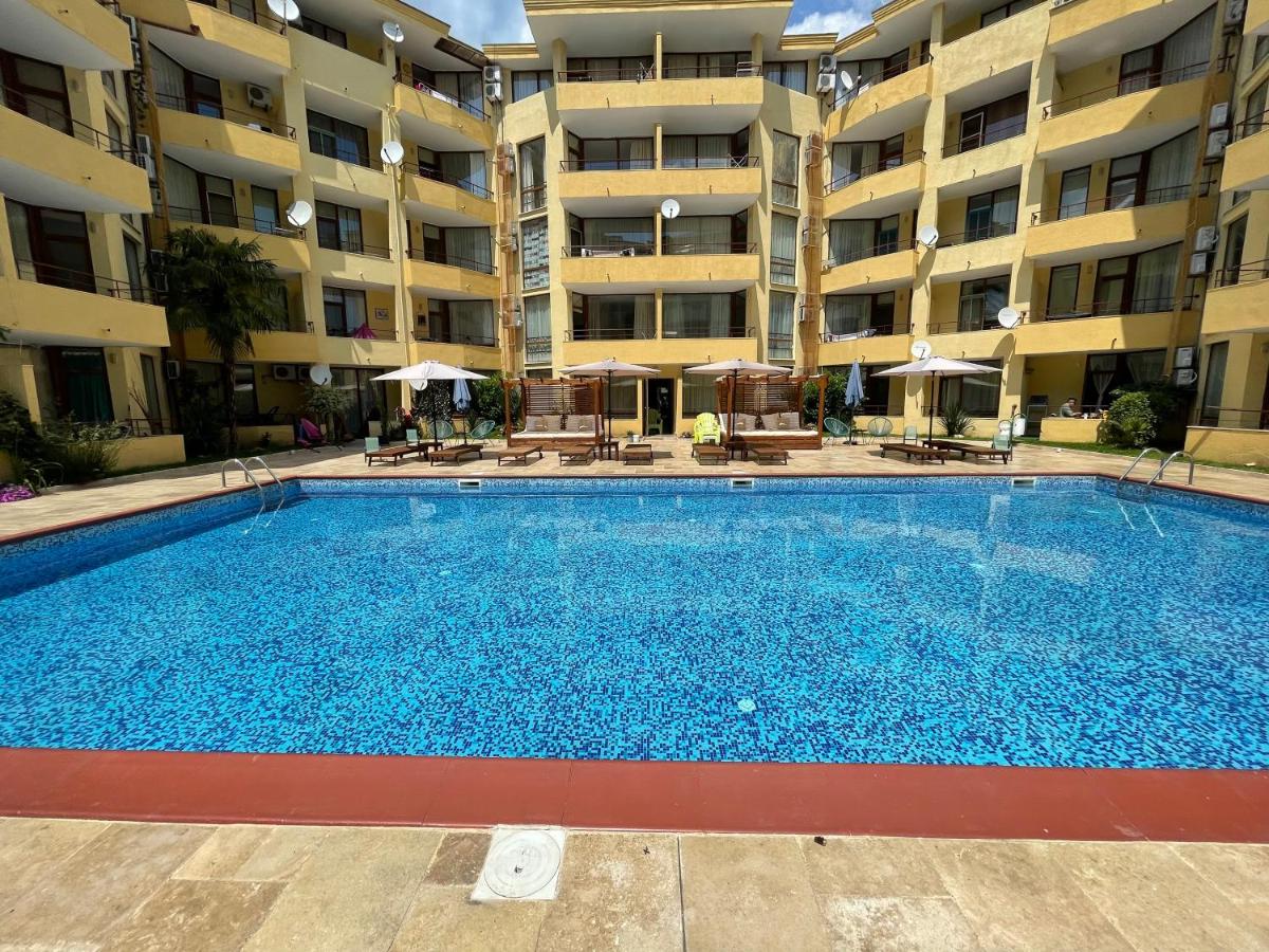 Complex Sands Holiday Apartments - Housity