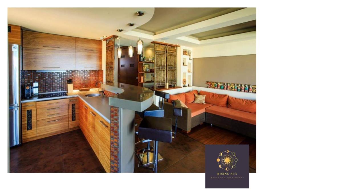Rising Sun Panorama II - Housity