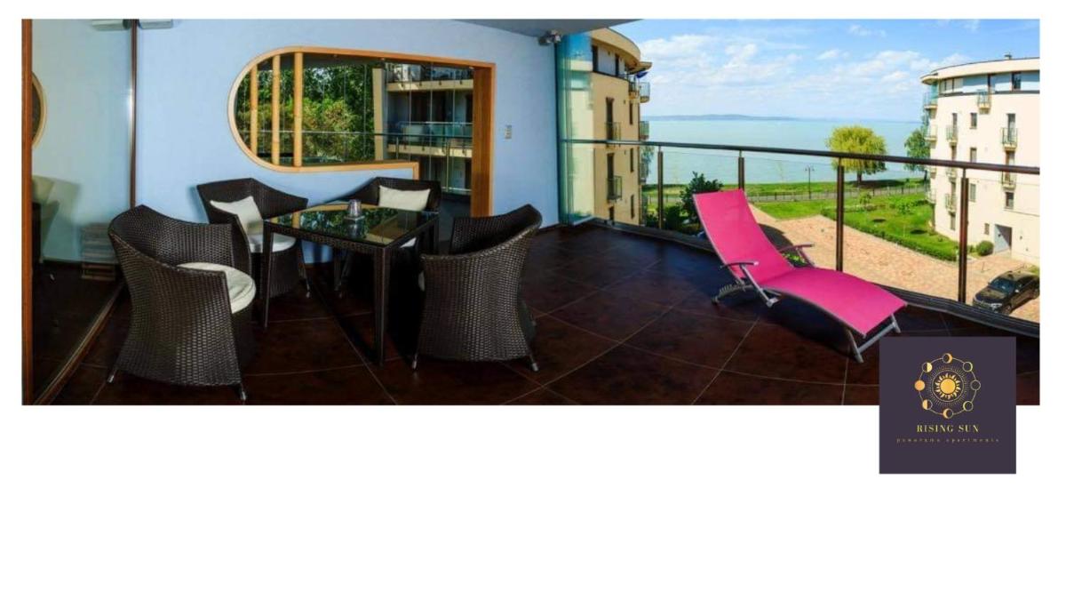 Rising Sun Panorama II - Housity