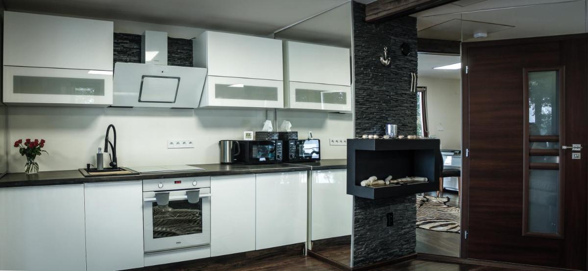 Golden Beach Apartment - Housity