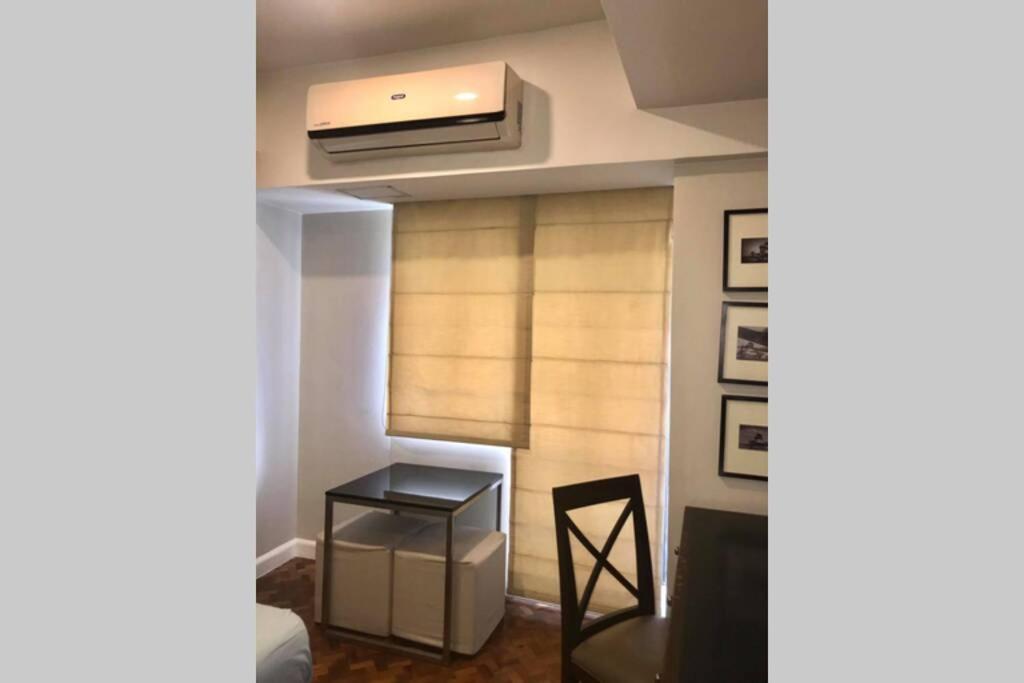 Studio in The Olympia, PRIME MAKATI LOCATION Near Ayala Triangle Gardens -FREE WIFI and Pool Use - Housity