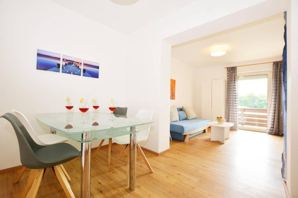 Sonnige Ferienwohnung mit Balkon in Ruhelage - Housity