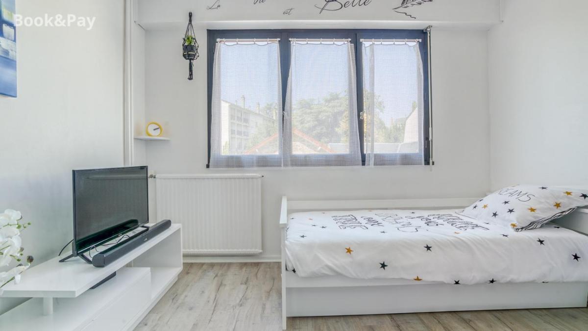 Céanothe-InvIRI. Studio Mairie. Parking Privatif - Housity