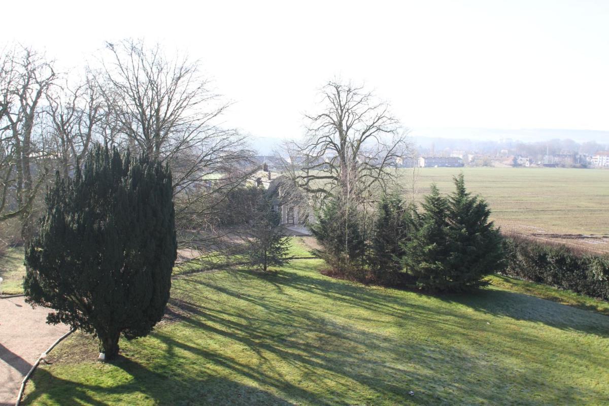 Château de la Folie - Housity