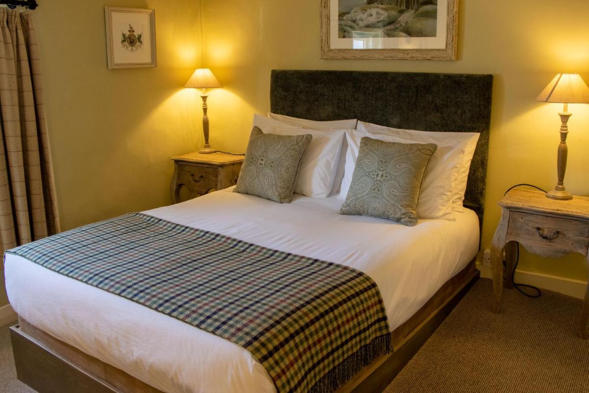The Green Dragon - Housity