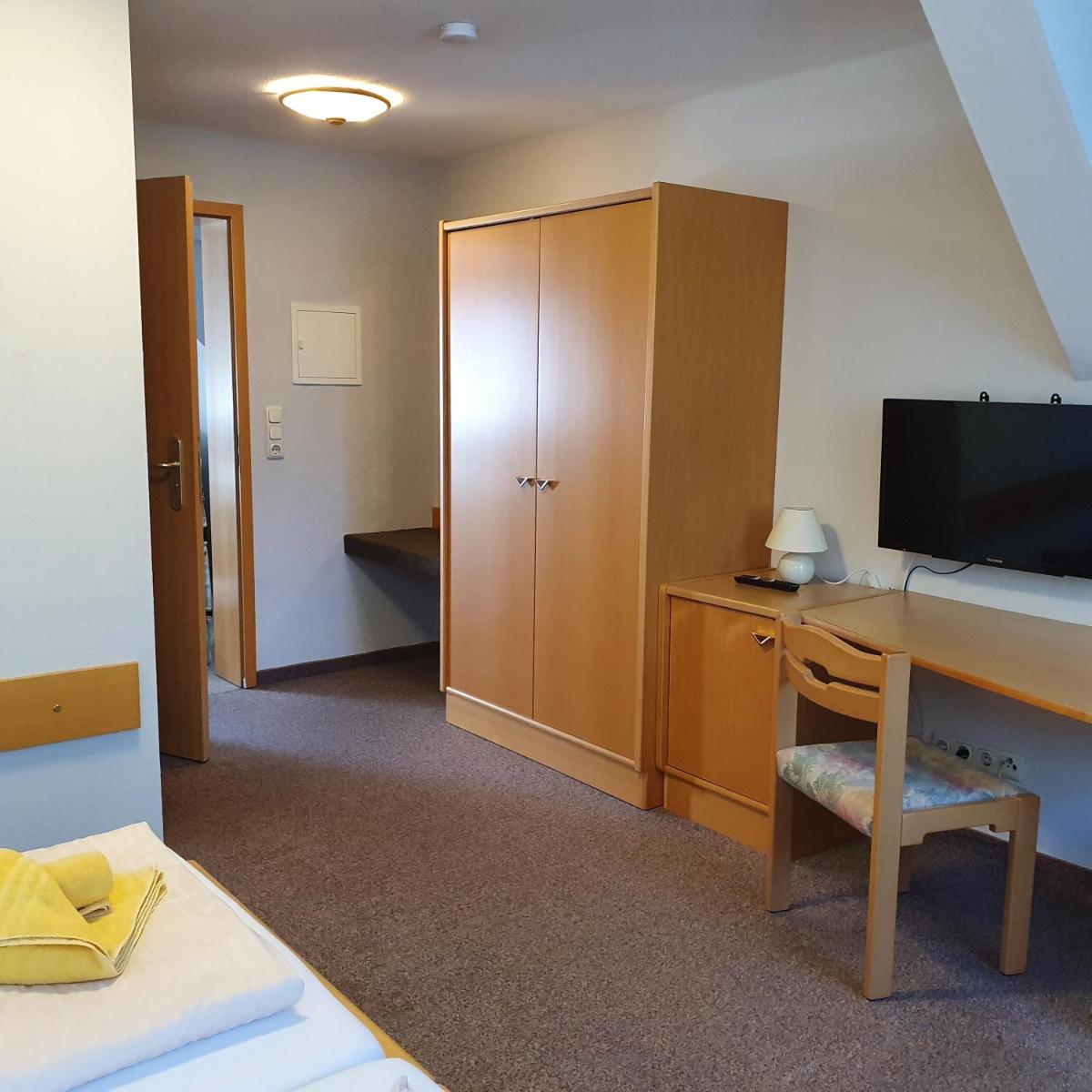 Gasthof Zur Friedenseiche - Housity