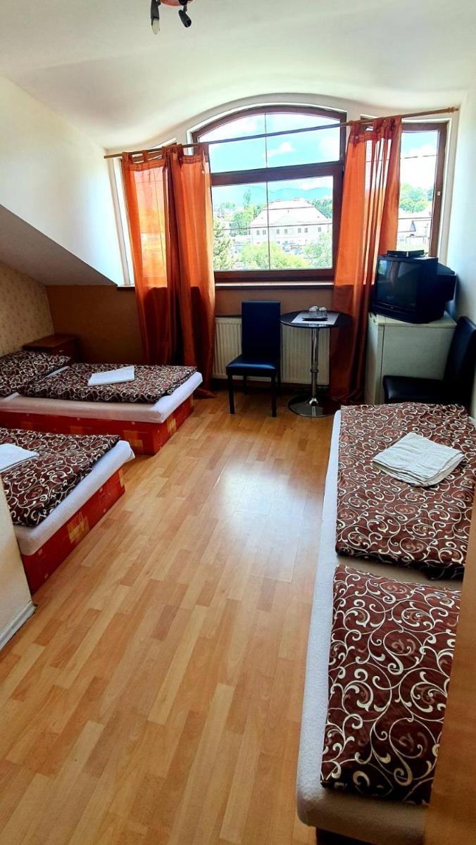 Penzión Highway - Housity