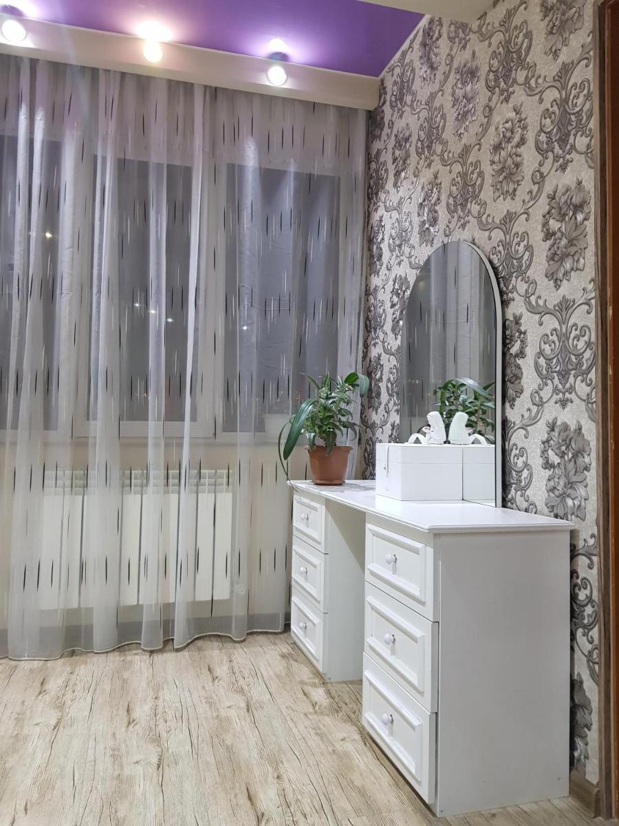 Suitetrails - Luxury Apartment-2 in the Center of Yerevan, Safaryans Family